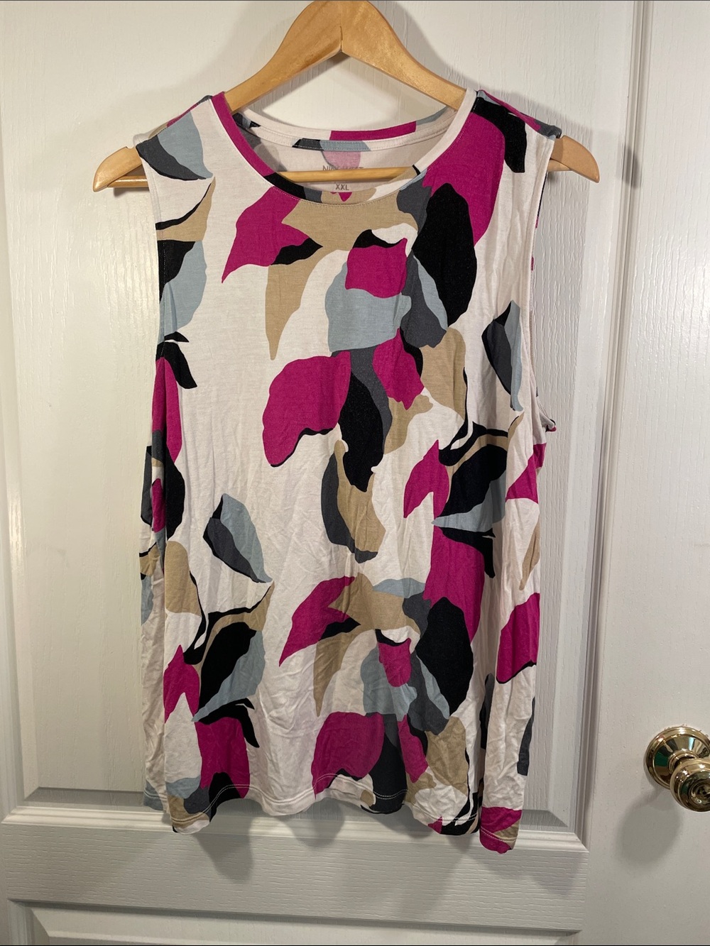 Nine West Pink Multi Abstract Leaf Tank Top